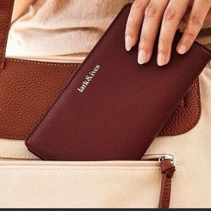 NWOT Lark & Ives Burgundy Clutch Snap Wallet